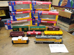 Vtg Life Like HO Train Set UP 2007 GP 38 Diesel Engine Caboose 6 Cars Box Works