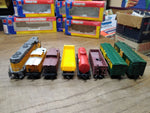 Vtg Life Like HO Train Set UP 2007 GP 38 Diesel Engine Caboose 6 Cars Box Works