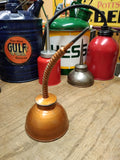 Vtg Thumb Hand Oiler Gold Made in Japan Working!