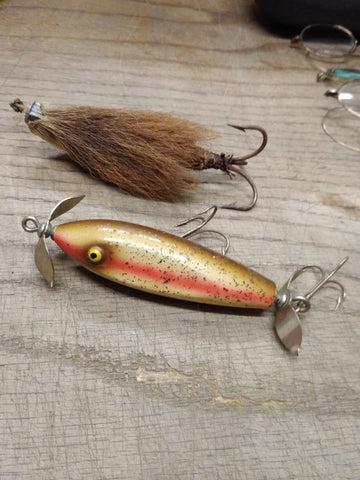 Vtg 2 Piece Fishing Lure Lot Wooden Glass? Eye Hand Made Deer Hair Treble Hook