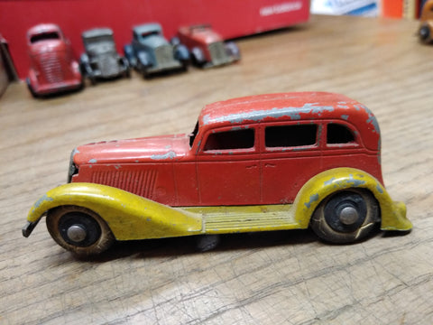 Vtg Tootsietoy Graham Diecast 4 Door Sedan White Rubber Wheels Parts Repair Lot