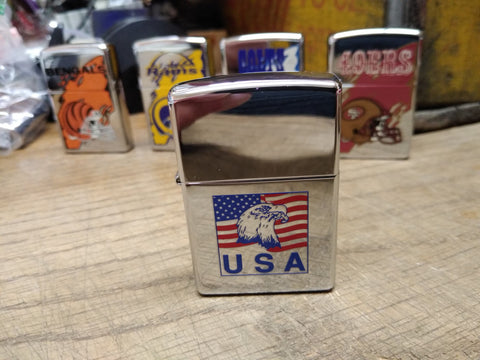 Vtg 2001 Zippo Cigarette Lighter USA Flag and Eagle Polished Chrome Nice!