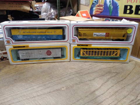 Vtg Bachmann HO 4 Pc Train Car Lot SCPX LUNX PENN CENTRAL SWIFT with Boxes