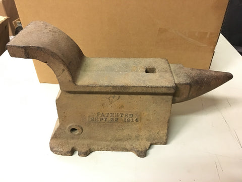 VTG Anvil Patented Sept 22 1914 rustic décor Blacksmith farm shop tool steel Ant