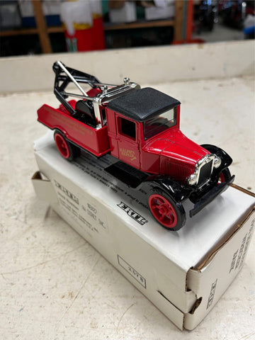 vtg 1991 ERTL 1931 Hawkeye Wrecker Truck bank diecast collectors item NIB