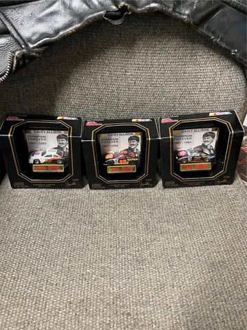 vtg 1993 set of 3 Racing Champions Davy Allison Champion forever diecast cars