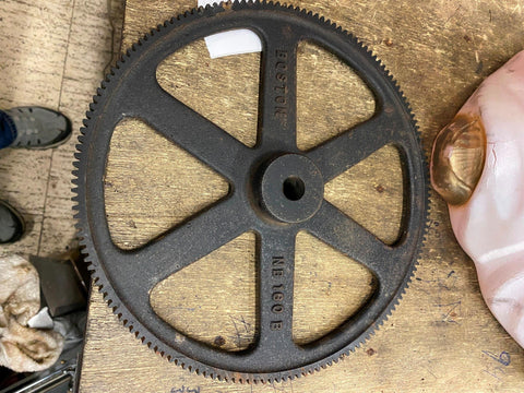 Boston NB160B Cast Iron Spur Gear Smooth Bore 16 DP 14 1/2 PA 160 Teeth 5/8 Hit