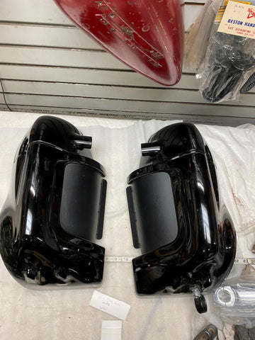 Factory Harley Lower Fairings Vented Ultra Classic FLHX OEM Str Glide Bagger FLH
