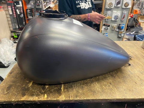 Used harley gas tanks deals for sale