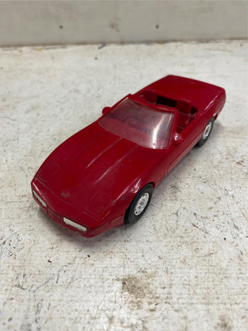 vtg ERTL 1987 Corvette Convertible Red model car 1:25 scale