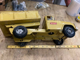 Vtg Buddy L Dump Truck Suspension 1960's Yellow Square body Pressed steel toy