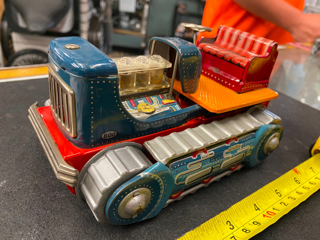 Vintage showa tin tractor japan battery Litho Great Graphics