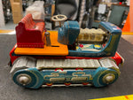 Vintage showa tin tractor japan battery Litho Great Graphics 1950's Toy Nice!