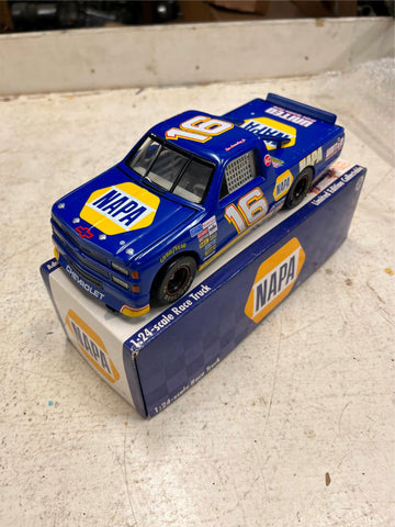 vtg Action Ron Hornaday NAPA 1:24 diecast truck collectable NASCAR
