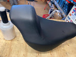 New T/o solo Seat Softail Low rider FXLRS 2018^ Street bob Heritage Fatboy OEM