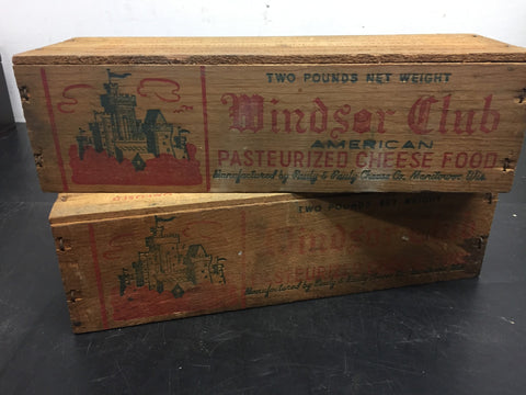 2 VINTAGE WINDSOR CLUB 2LB CHEESE ADVERTISING BOX MANITOWOC, WISCONSIN DECOR