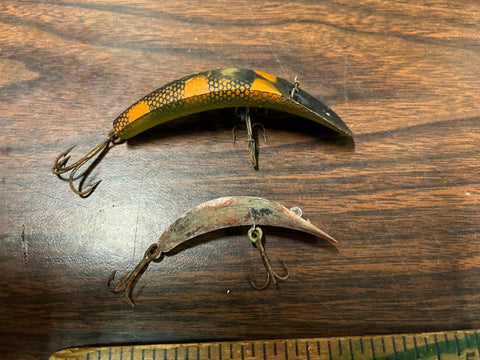 VTG Lot of 2 1970s Canadian Wiggler Casting Trolling Fishing Lures U20