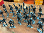 VTG Made in USA Lot of 40+ plastic Blue toy soldiers Vietnam War