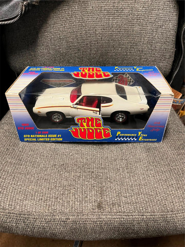 vtg 1999 ERTL 1969 Pontiac GTO Judge The Judge 30th anniversary diecast 1:18 car