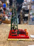Lionel Oil derrick pumper no. 455 Buildings Bridges Display Post War Very Nice!