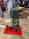Lionel Oil derrick pumper no. 455 Buildings Bridges Display Post War Very Nice!