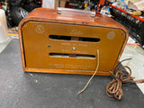 Ivory Bakelite Wood Post War 1948 Delco R-1238 AM Vacuum Tube Radio Works Nice!