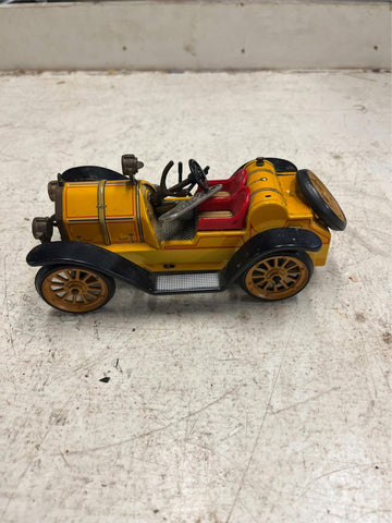 vtg antique 1913 Schuco 1225 Mercer 35J Yellow Mechanical Wind Toy
