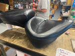 Mustang Softail Seat Wide Touring Harley Vintage Heritage Fatboy 2000-2006 FLSTC