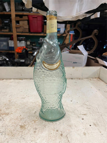 vtg 1997 Pescevino green glass white wine fish bottle missing lid