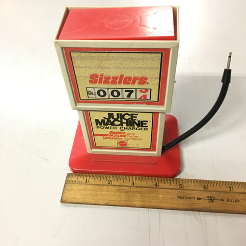Vtg Hot Wheels Sizzlers Juice Machine Charger Battery Gas Pump Toy 1969