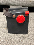 vtg 1950s made in USA Sabre 620 black Manuel setting portable box camera