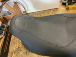 Mustang Tripper Solo Seat Harley Touring FLH Street Road Glide Ultra 2008^ Bagge