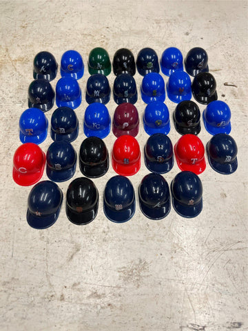vtg Lot of 30+ Laich mini MLB Baseball helmets gumball machine various teams