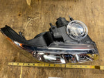 20-5241-00 Headlight Caravan Voyager Town Country dodge 1996-1998 TYC New