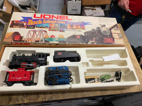Vtg LIONEL Rock Island Line Steam Engine Tender Set Caboose Transformer box