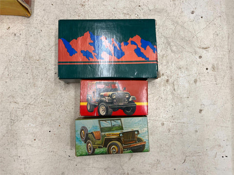 vtg Lot of three Avon Jeep Cologne bottles trailblazer, renegade, Army Empty