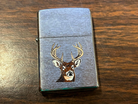 VTG 1996 Unfired Broken Seal Enameled White-tailed Deer Polished Chrome Zippo