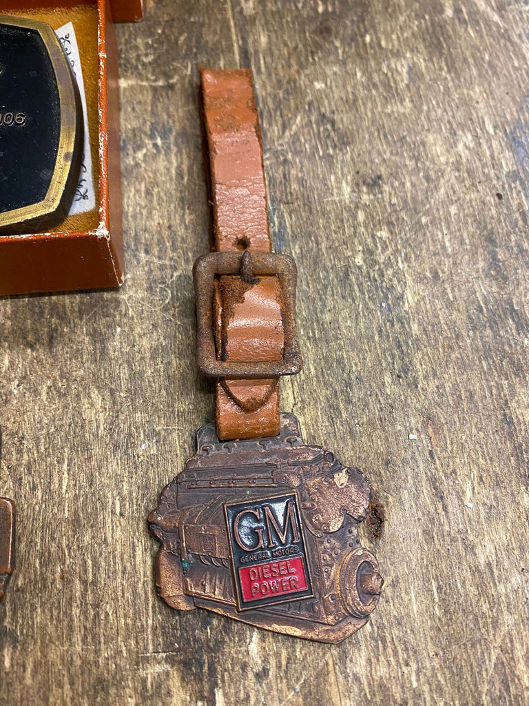 Vtg GM Railroad Motor Engine Locomotive Key Fob Chain diesel Train RR ...