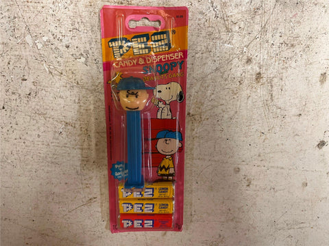 vtg 1985 Pez Charlie Brown Candy and dispenser New in package