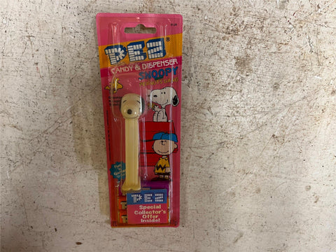 vtg 1985 Pez Snoopy and the peanuts gang Snoopy candy dispenser