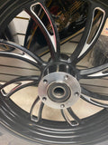 Front Wheel Harley Manhatten Black Metzeler Tir 150-18 Bagger FLH softail 3.5x18